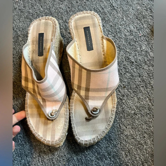 Burberry Y2K Espadrille Sandals, size 40 - Picture 3 of 10
